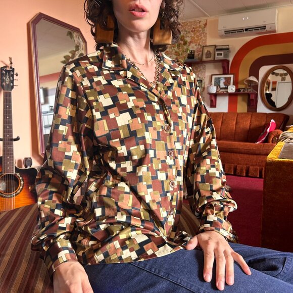 Late 1970s Geometric satin brown green square print button up from XXX manager - Picture 8 of 15